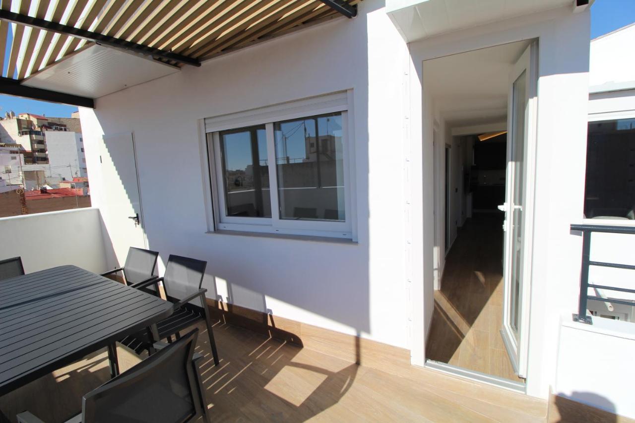Ferienwohnung Atico Loft De Lujo Con Terraza Espectacular Y Vista A Los 2 Castillos Alicante Exterior foto
